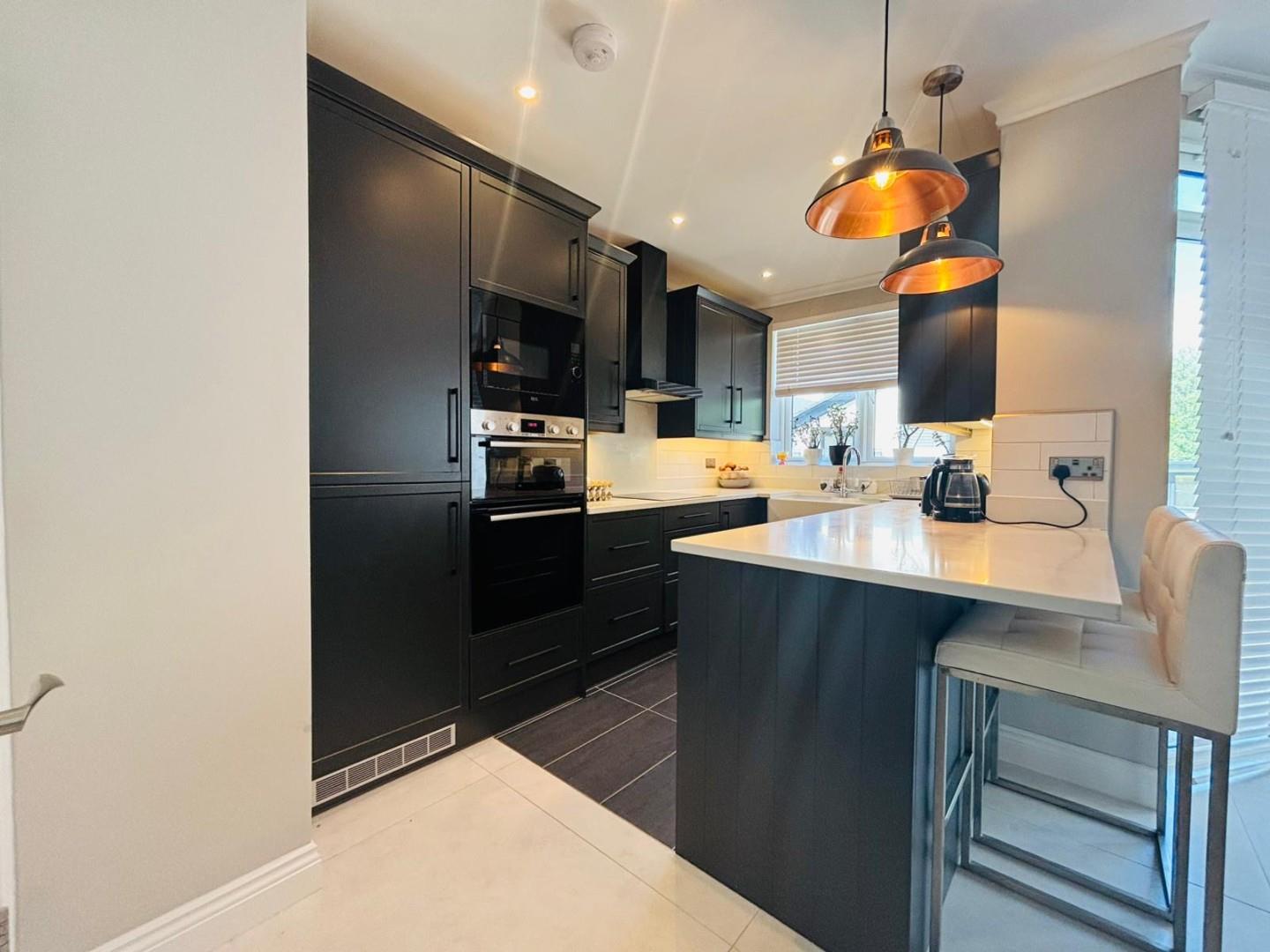 Stoneyfields Lane, Edgware, HA8, Edgware
